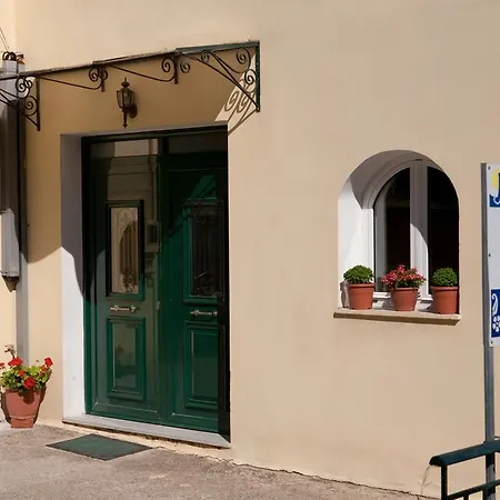 Niriides * Nydri (Lefkada)